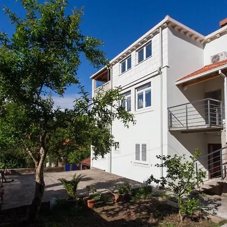 Διαμέρισμα Eleonora - Three Bedroom With Terrace